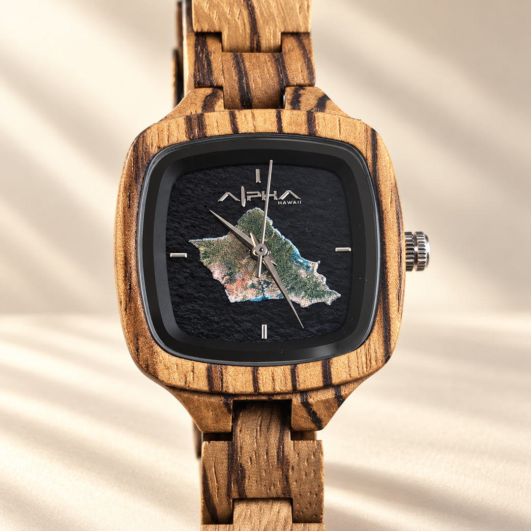 The Wahine enamel ceramic island dial close-up